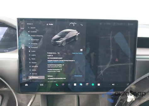 2024 Tesla Model X Long Range z USA, uszkodzony, nr VIN 7SAXCBE59RF455887